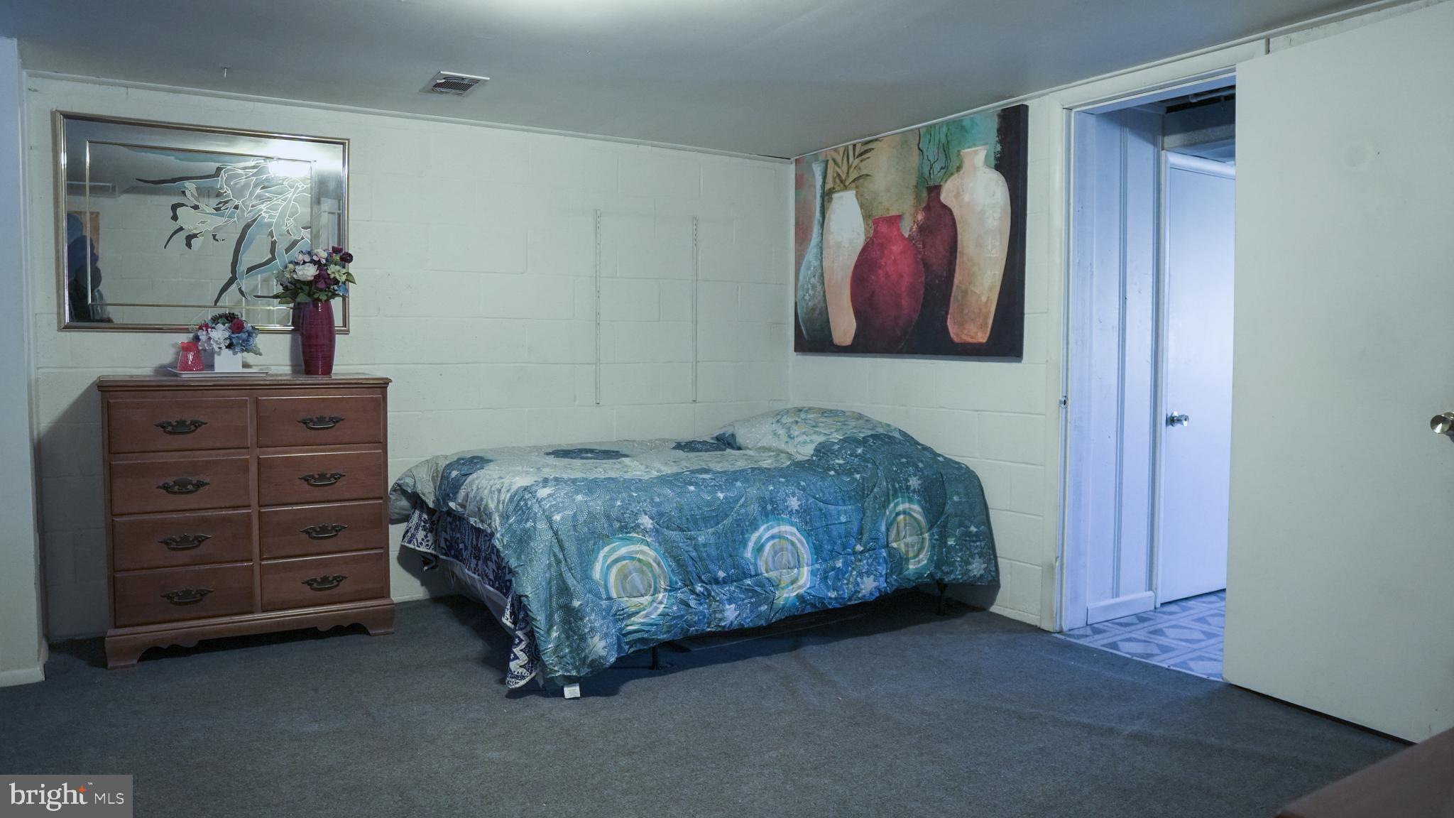4238 Labyrinth Road Baltimore, MD 21215 - Photo 17 of 20 Gallery Image 17