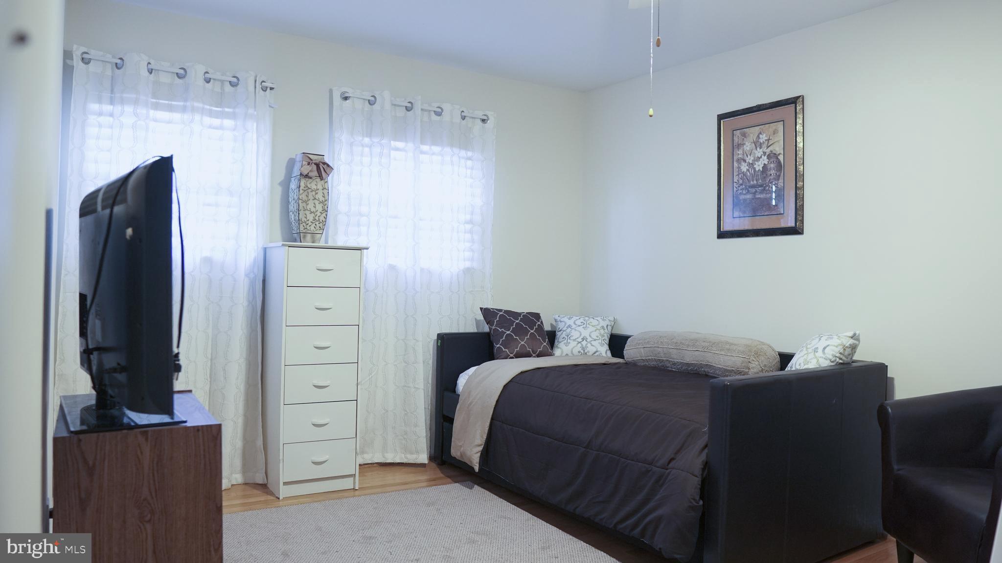 4238 Labyrinth Road Baltimore, MD 21215 - Photo 8 of 20 Gallery Image 8