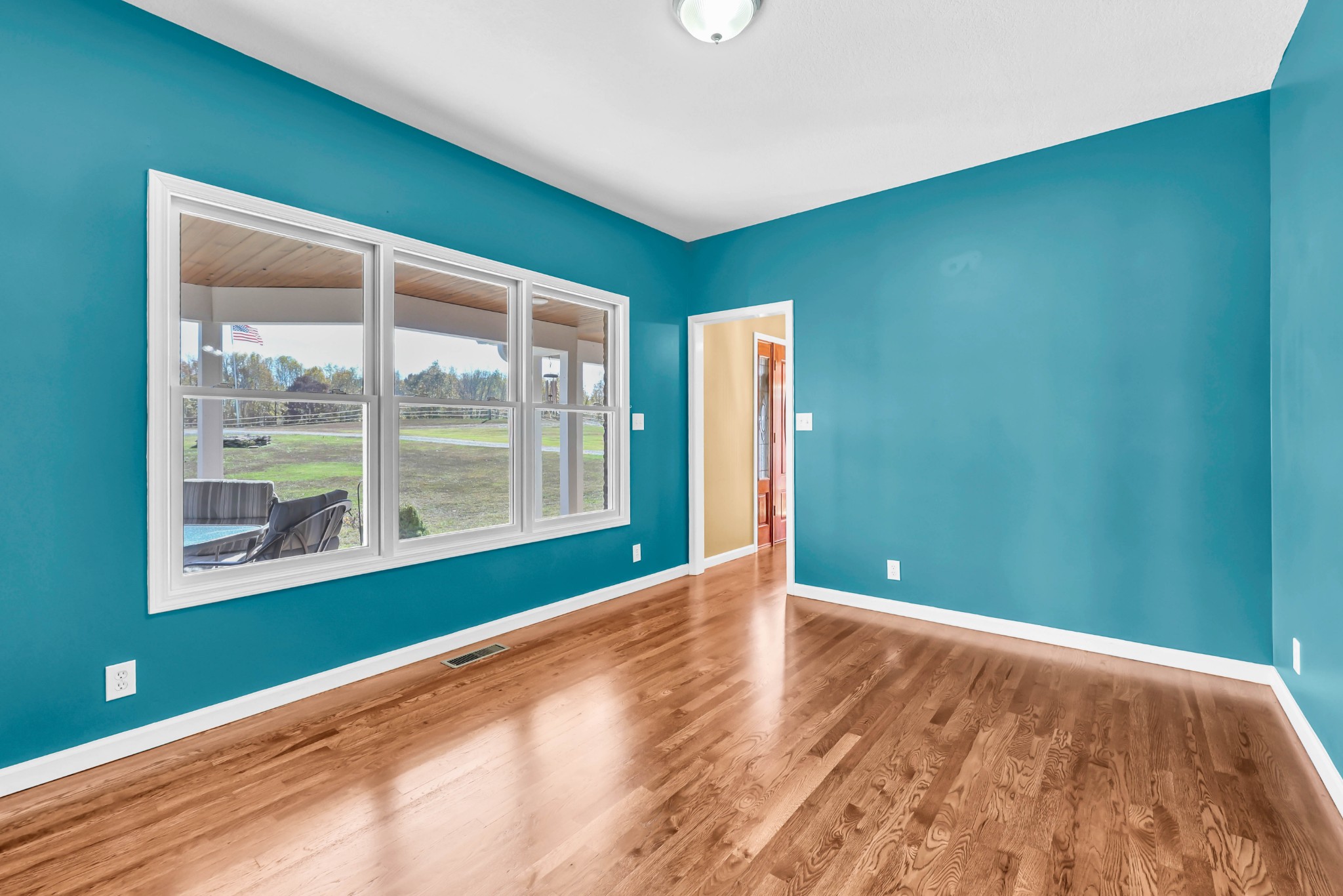 2753 Jarrell Ridge Road Clarksville, TN 37043 - Photo 23 of 80 a view of an empty room with a window