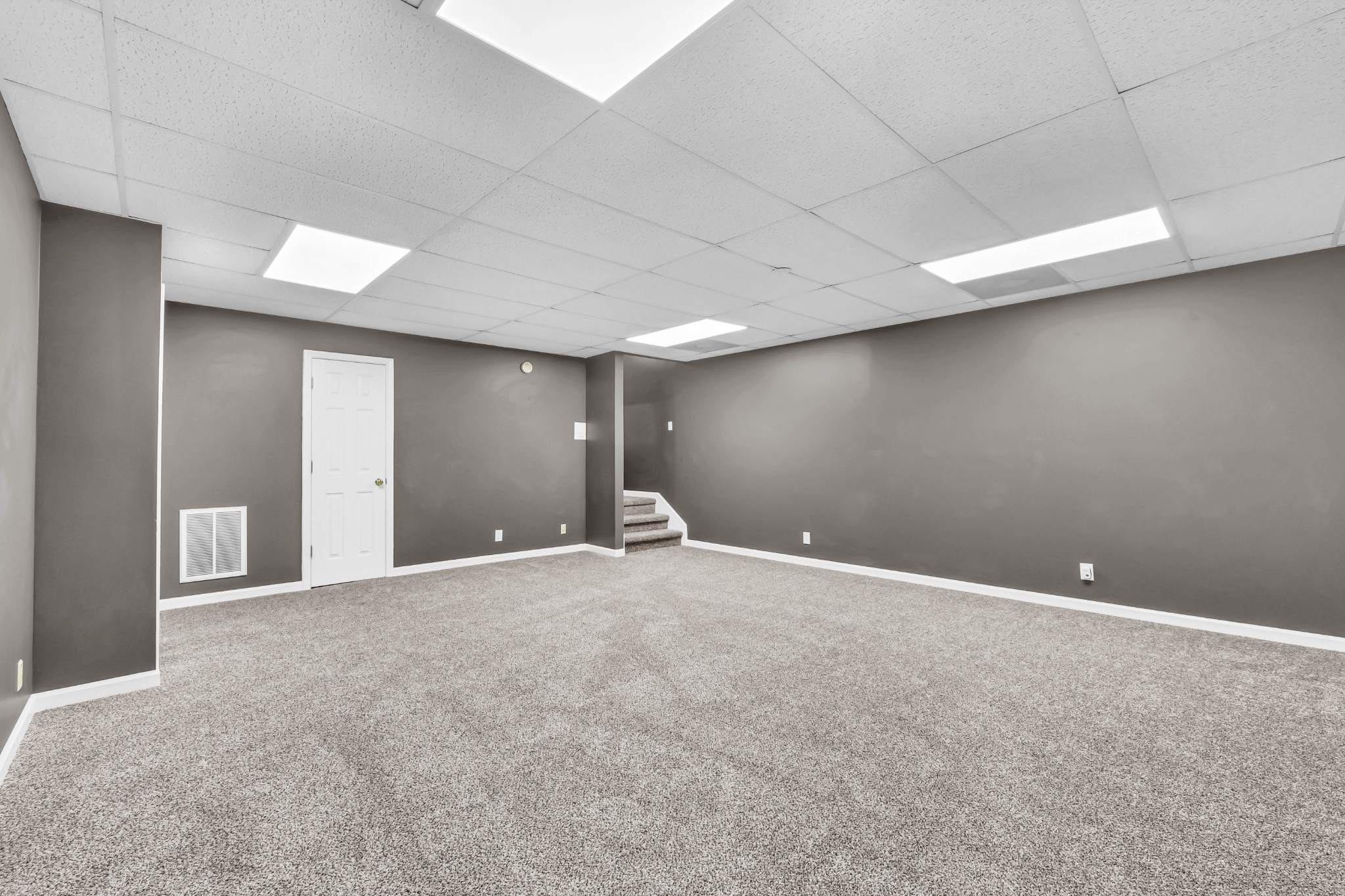 2753 Jarrell Ridge Road Clarksville, TN 37043 - Photo 41 of 80 a view of an empty room with a window