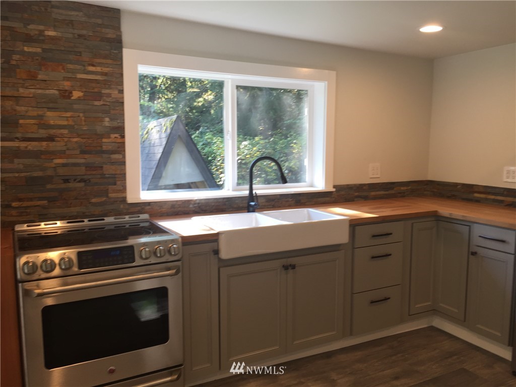 21928 Alder Loop Road Gold Bar, WA 98251 - Photo 11 of 27