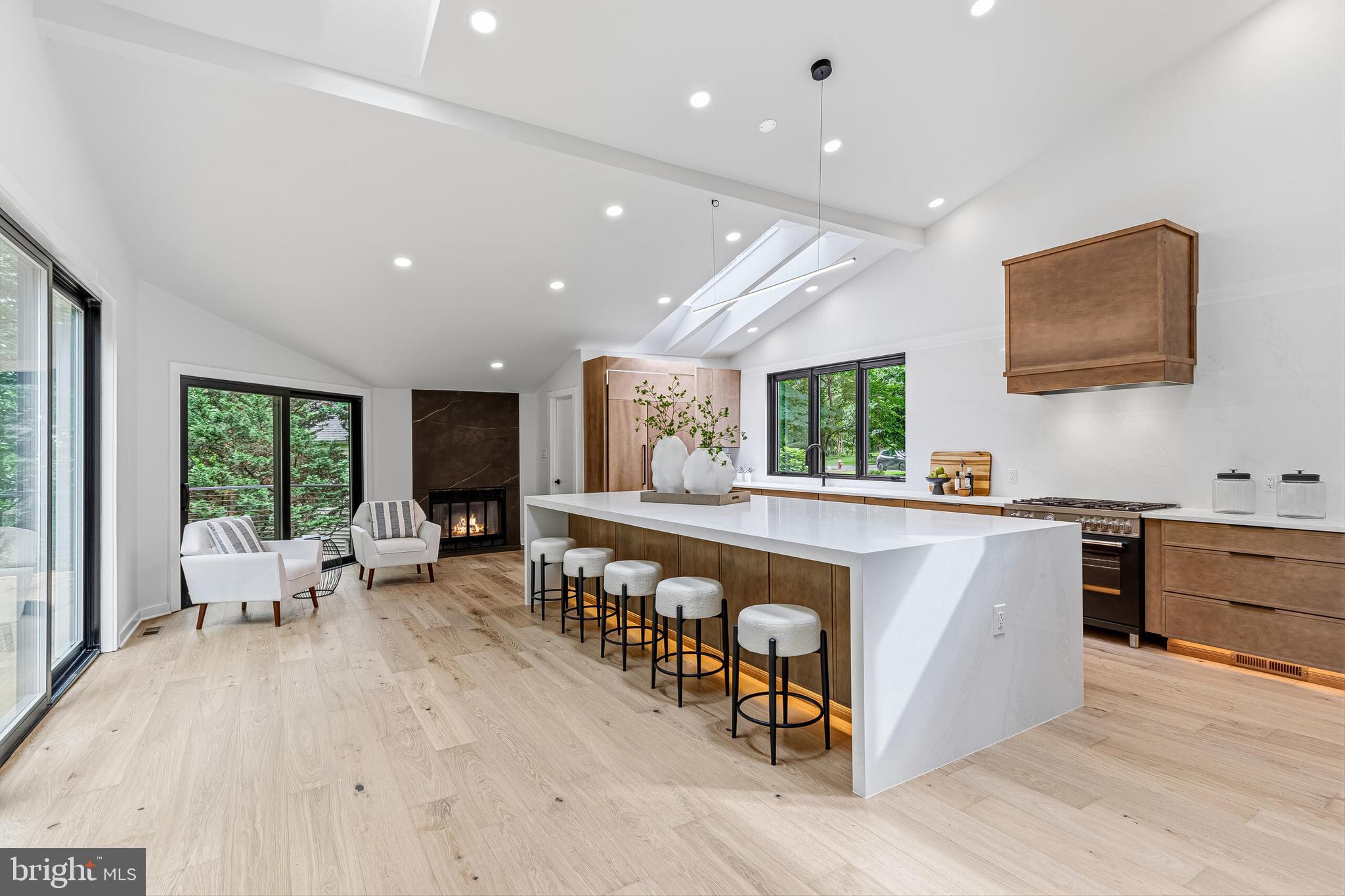 11582 Greenwich Point Road Reston, VA 20194 - Photo 16 of 63