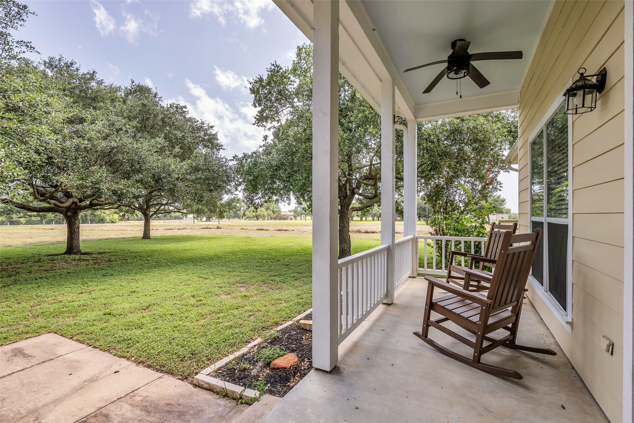 1075 Harrisburg Road Brenham, TX 77833 - Photo 4 of 48 The home is set back in the vast front yard
