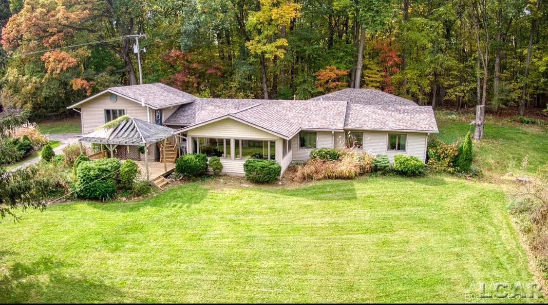 856 South Freer Road Chelsea, MI 48118 - Photo 1 of 60