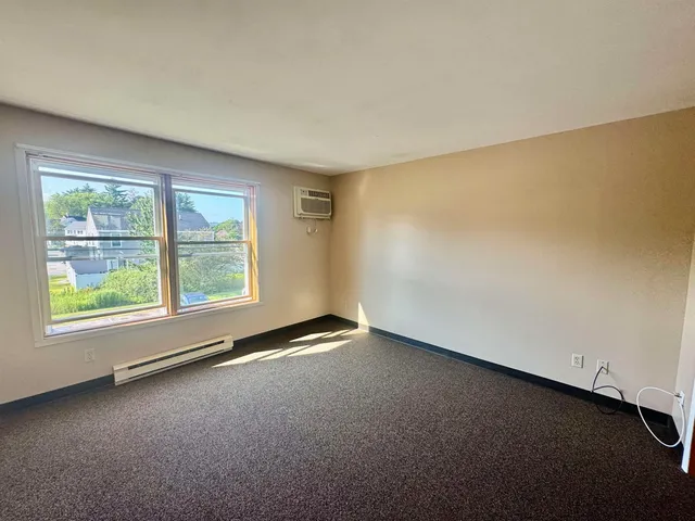 $179,800 | 31 Central Street, Unit G, Hillsborough, NH 03244