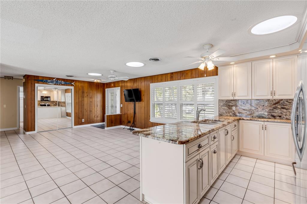 164 Azalea Road Edgewater, FL 32141 - Photo 19 of 78