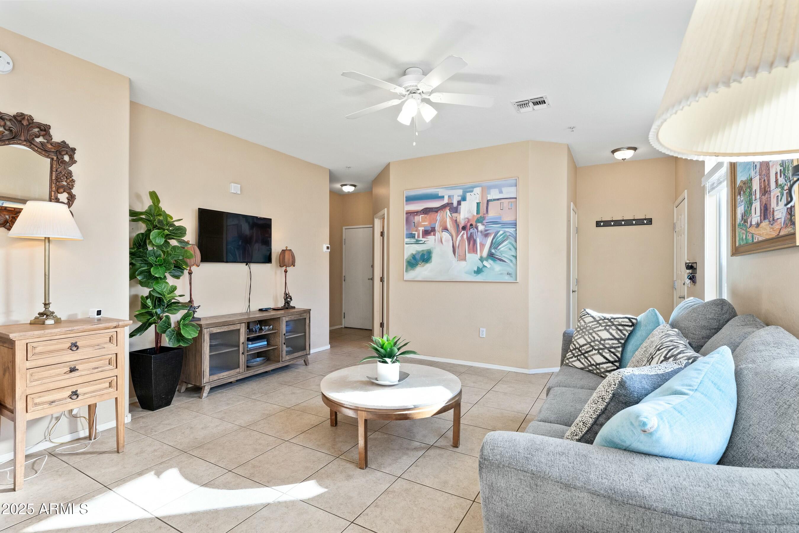 2150 East Bell Road, Unit 1130 Phoenix, AZ 85022 - Photo 5 of 39 High Ceilings Throughout