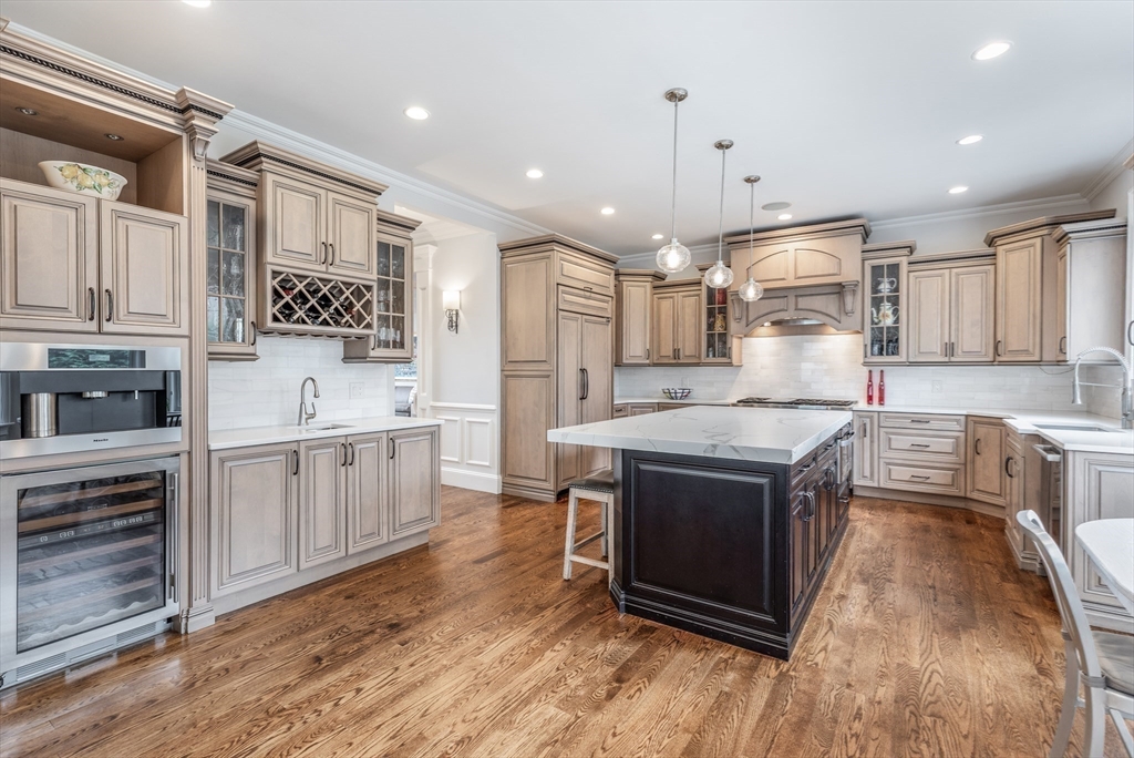 119 Harwich Road Newton, MA 02467 - Photo 10 of 41