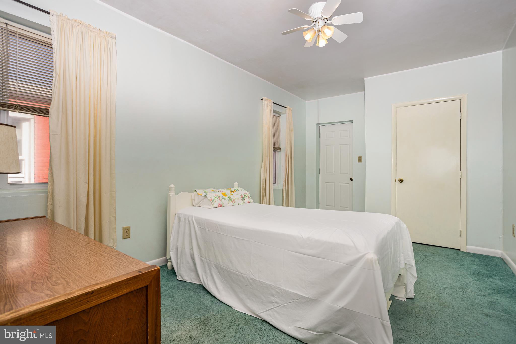 529 Thomas Street York, PA 17404 - Photo 13 of 37