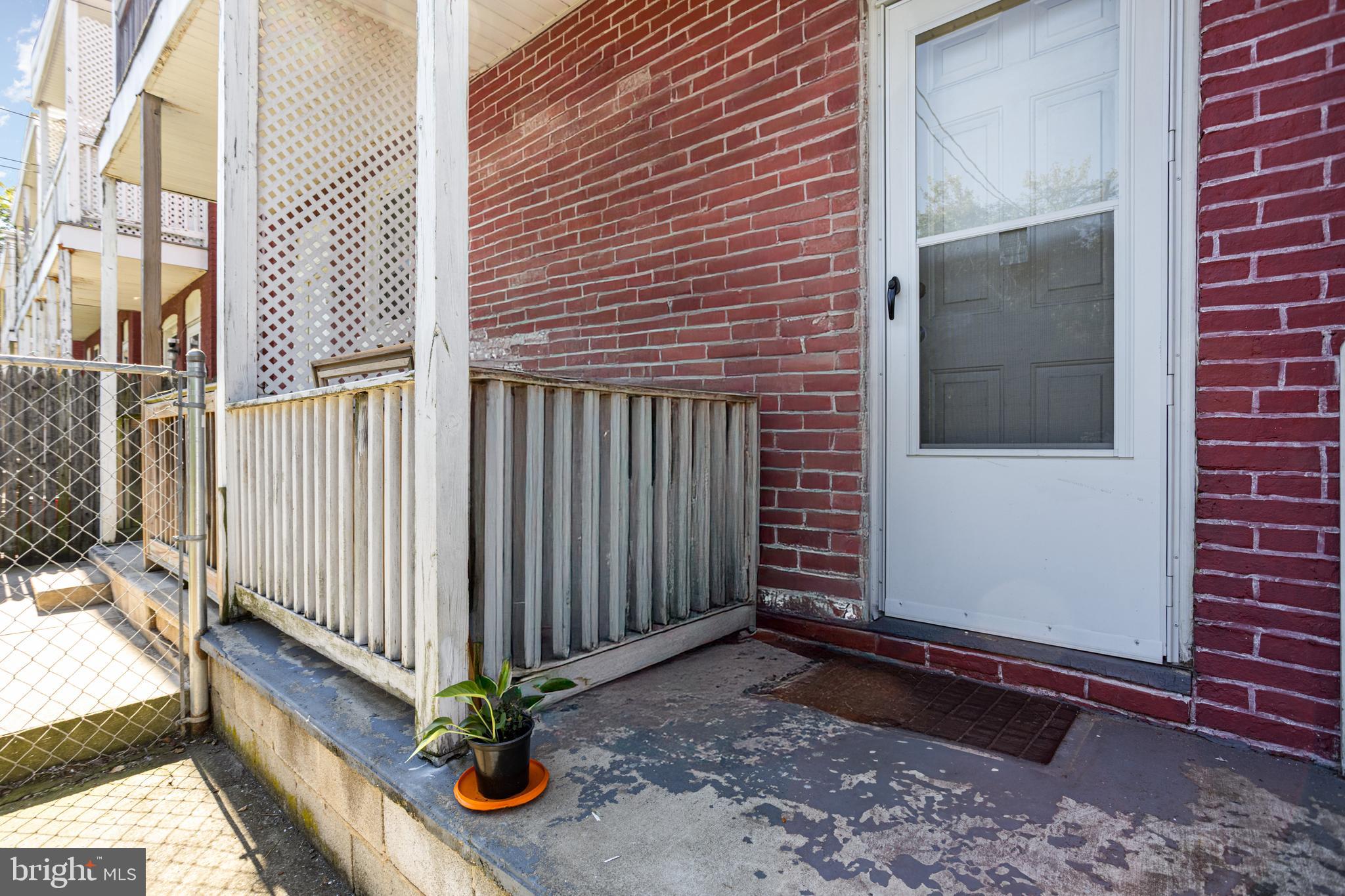 529 Thomas Street York, PA 17404 - Photo 31 of 37