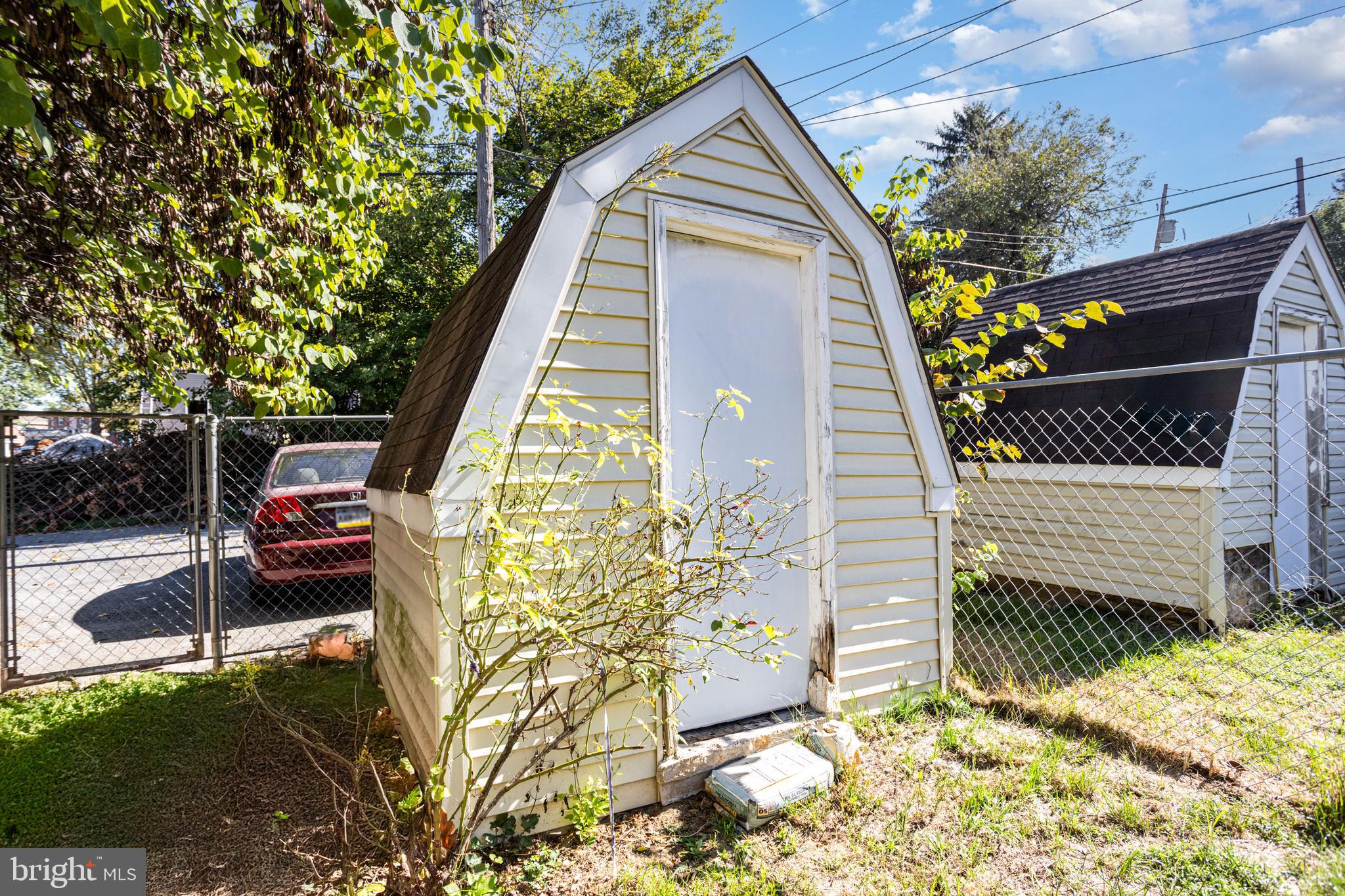 529 Thomas Street York, PA 17404 - Photo 33 of 37