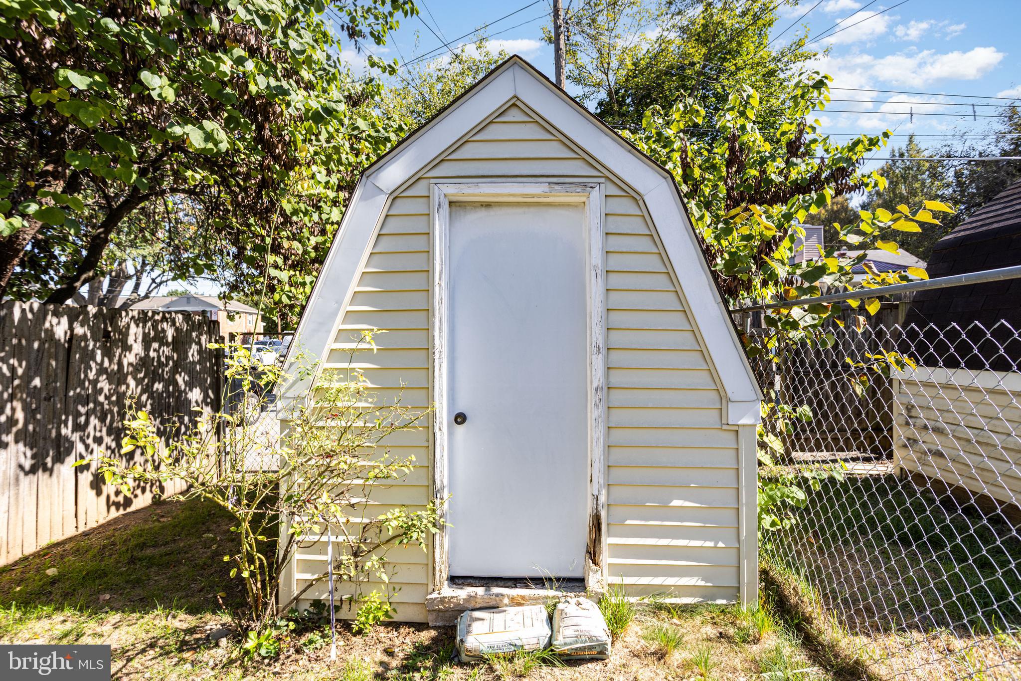 529 Thomas Street York, PA 17404 - Photo 34 of 37