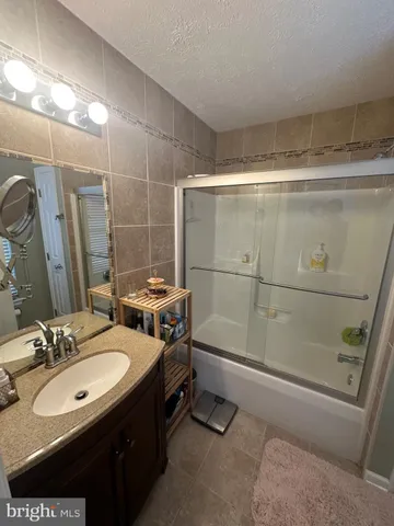 $440,000 | 226 Cayman Court, Wilmington, DE 19808