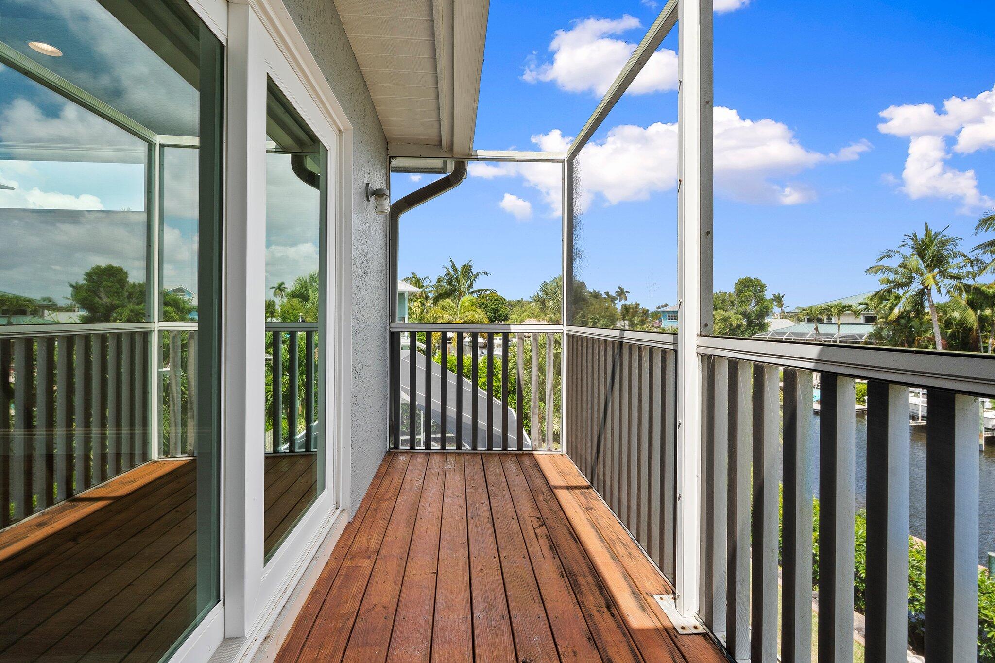 1599 Southwest Dyer Point Road Palm City, FL 34990 - Photo 24 of 45 28-web-or-mls-DSC01039