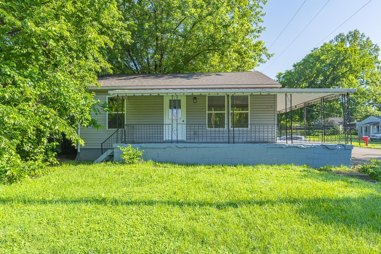 2213 Oxford State Road Middletown, OH 45044 - Photo 2 of 10