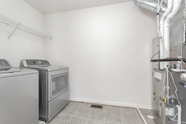 $368,900 | 10587 West 154th Place, Orland Park, IL 60462