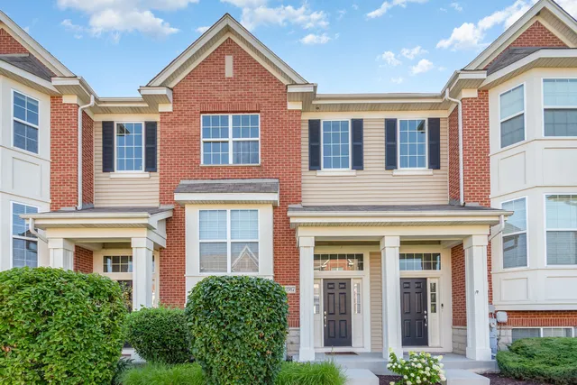 $359,900 | 10587 West 154th Place, Orland Park, IL 60462