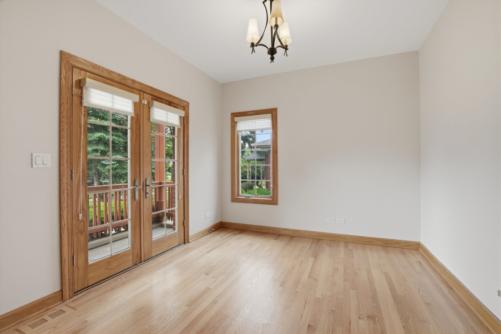 1825 South Fairview Avenue Park Ridge, IL 60068 - Photo 15 of 40