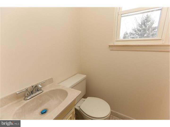 1648 Jarrettown Road Dresher, PA 19025 - Photo 13 of 18 Gallery Image 13