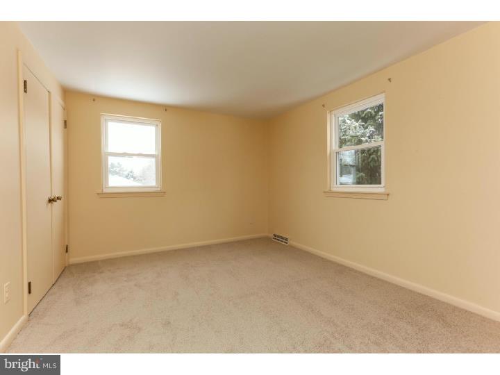 1648 Jarrettown Road Dresher, PA 19025 - Photo 9 of 18 Gallery Image 9