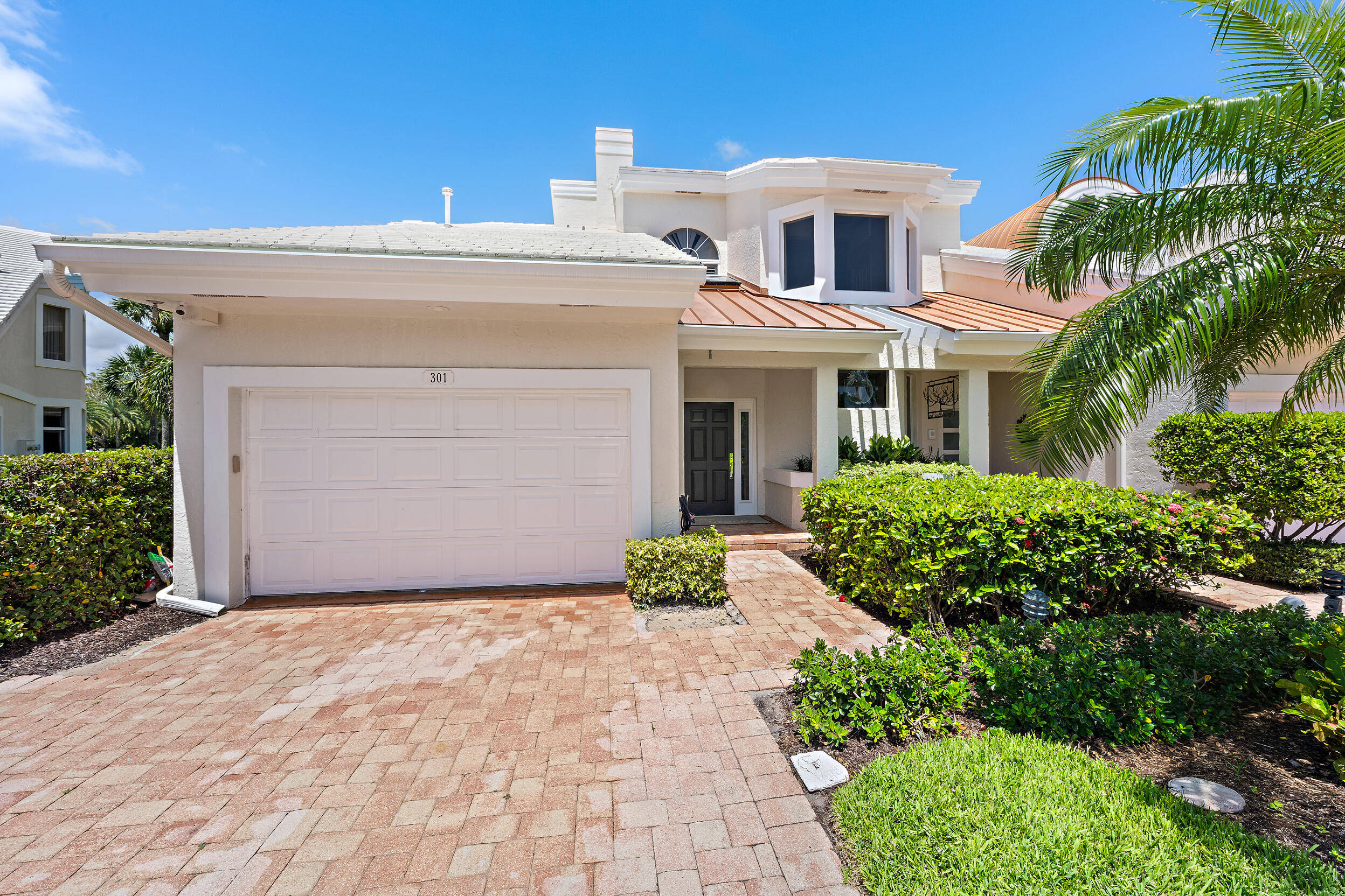 301 Captains Way Jupiter, FL 33477 - Photo 26 of 46 Front Exterior