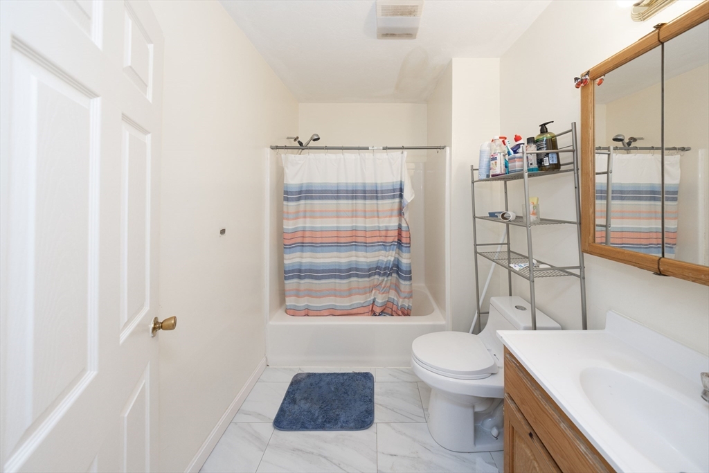 35 Houghton Street Worcester, MA 01604 - Photo 24 of 25