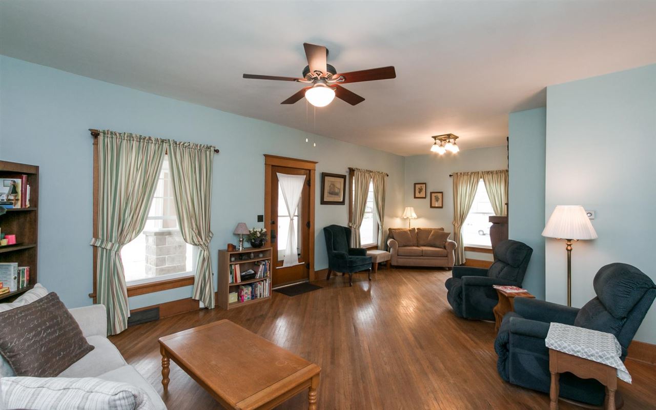 90 East 2nd Street Riverside, IA 52327 - Photo 3 of 25 Gallery Image 3