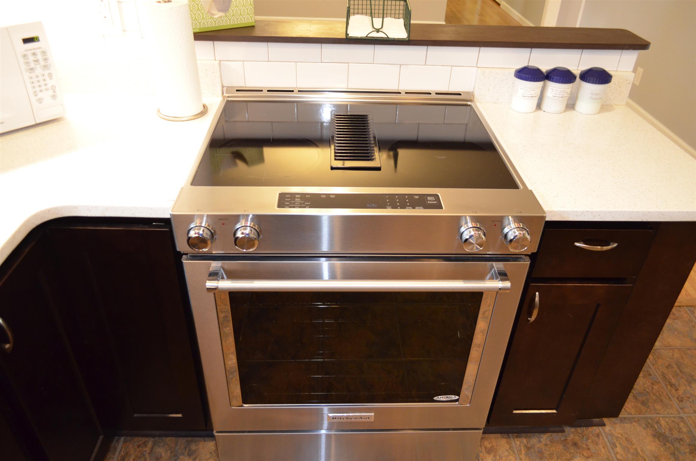 312 Burch Road Clarksville, TN 37042 - Photo 9 of 22 a close view of sink