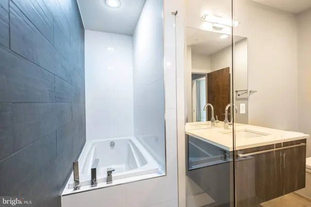 $3,250 | 1476 Harvard Street Northwest, Unit C, Washington, DC 20009