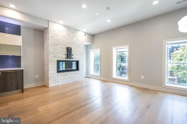 $3,250 | 1476 Harvard Street Northwest, Unit C, Washington, DC 20009