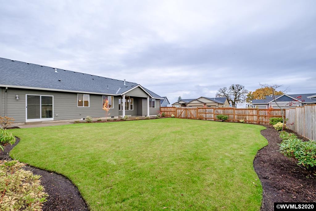 2631 Northeast Tuscan Loop Albany, OR 97321 - Photo 6 of 33 Gallery Image 6