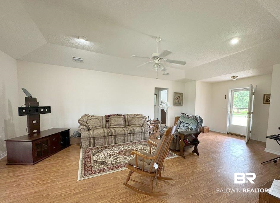 7720 Elizabeth Drive Daphne, AL 36526 - Photo 3 of 26