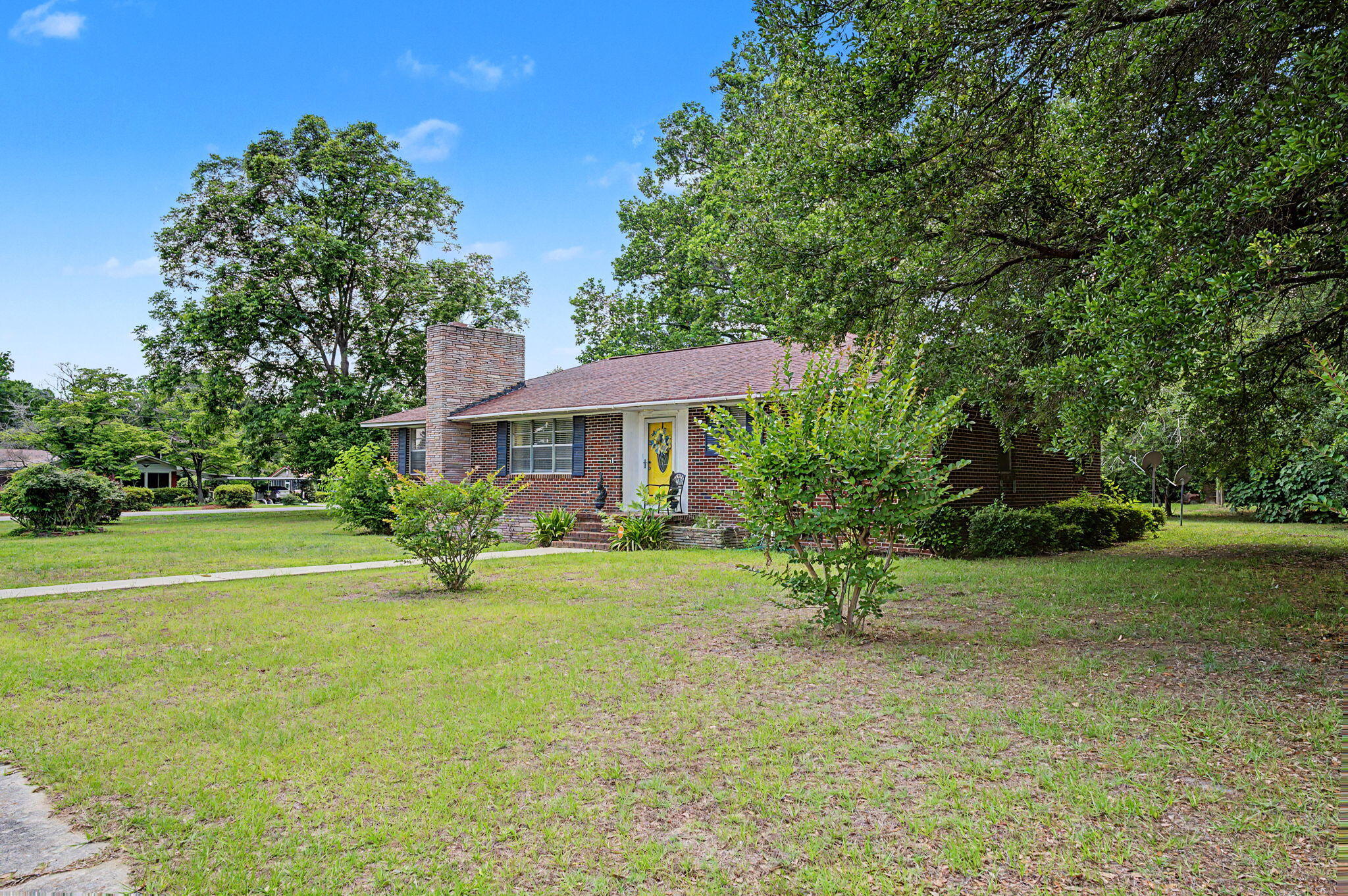 442 Chestnut Avenue Denmark, SC 29042 - Photo 3 of 23