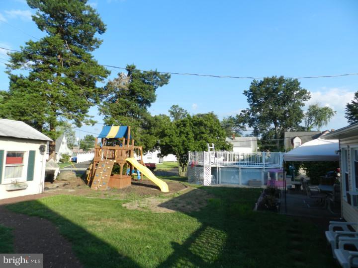 2 Woodbine Road Levittown, PA 19057 - Photo 25 of 25 Exterior Back