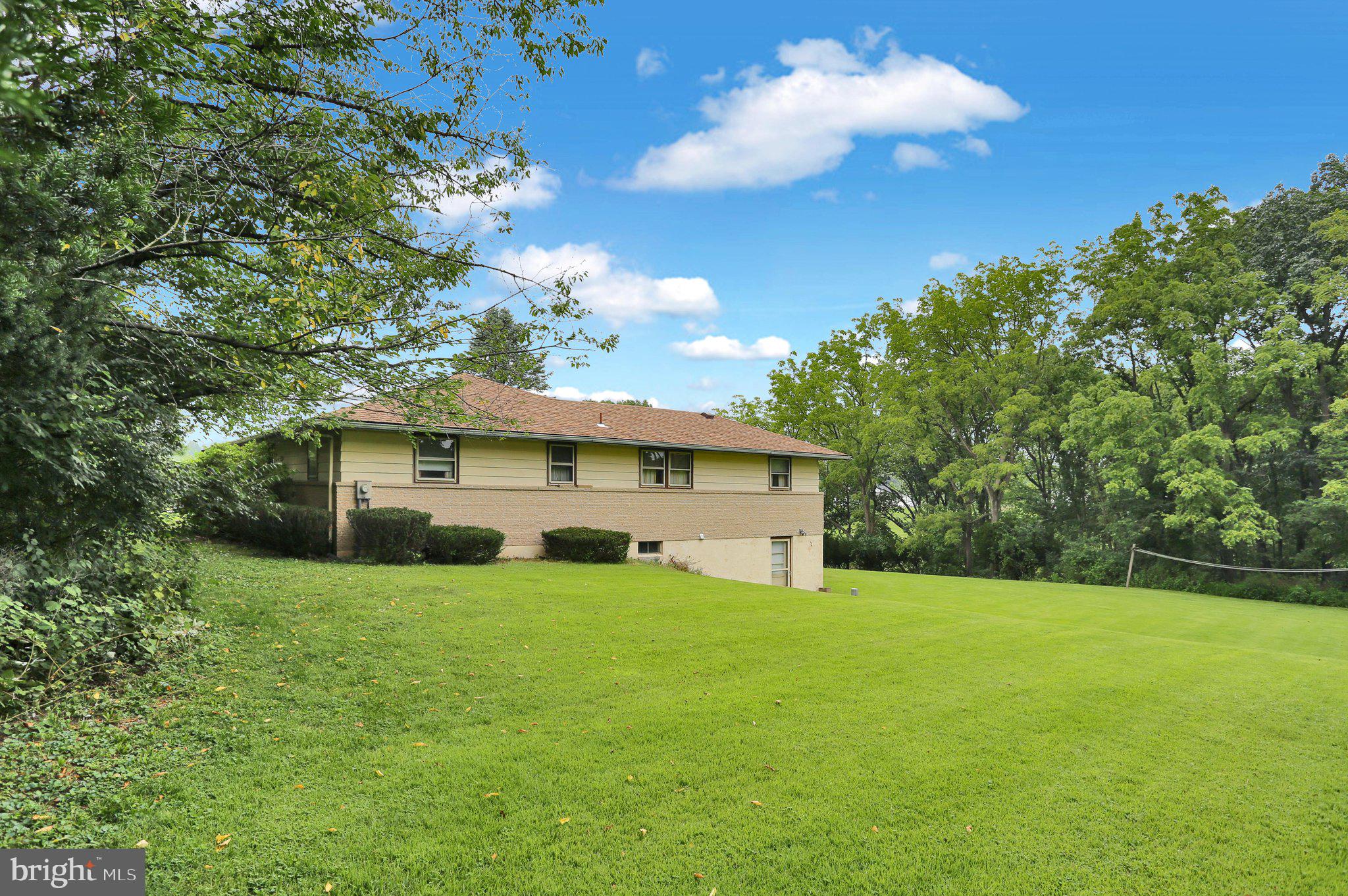 62 Ohlinger Road Shoemakersville, PA 19555 - Photo 9 of 75 E26A4776