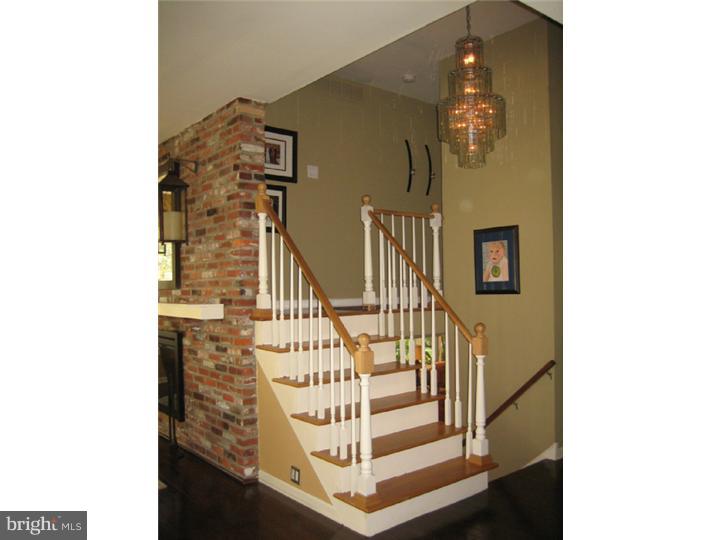 412 Covered Bridge Road Cherry Hill, NJ 08034 - Photo 14 of 23 Foyer