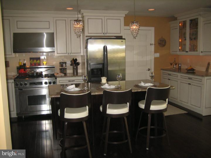 412 Covered Bridge Road Cherry Hill, NJ 08034 - Photo 17 of 23