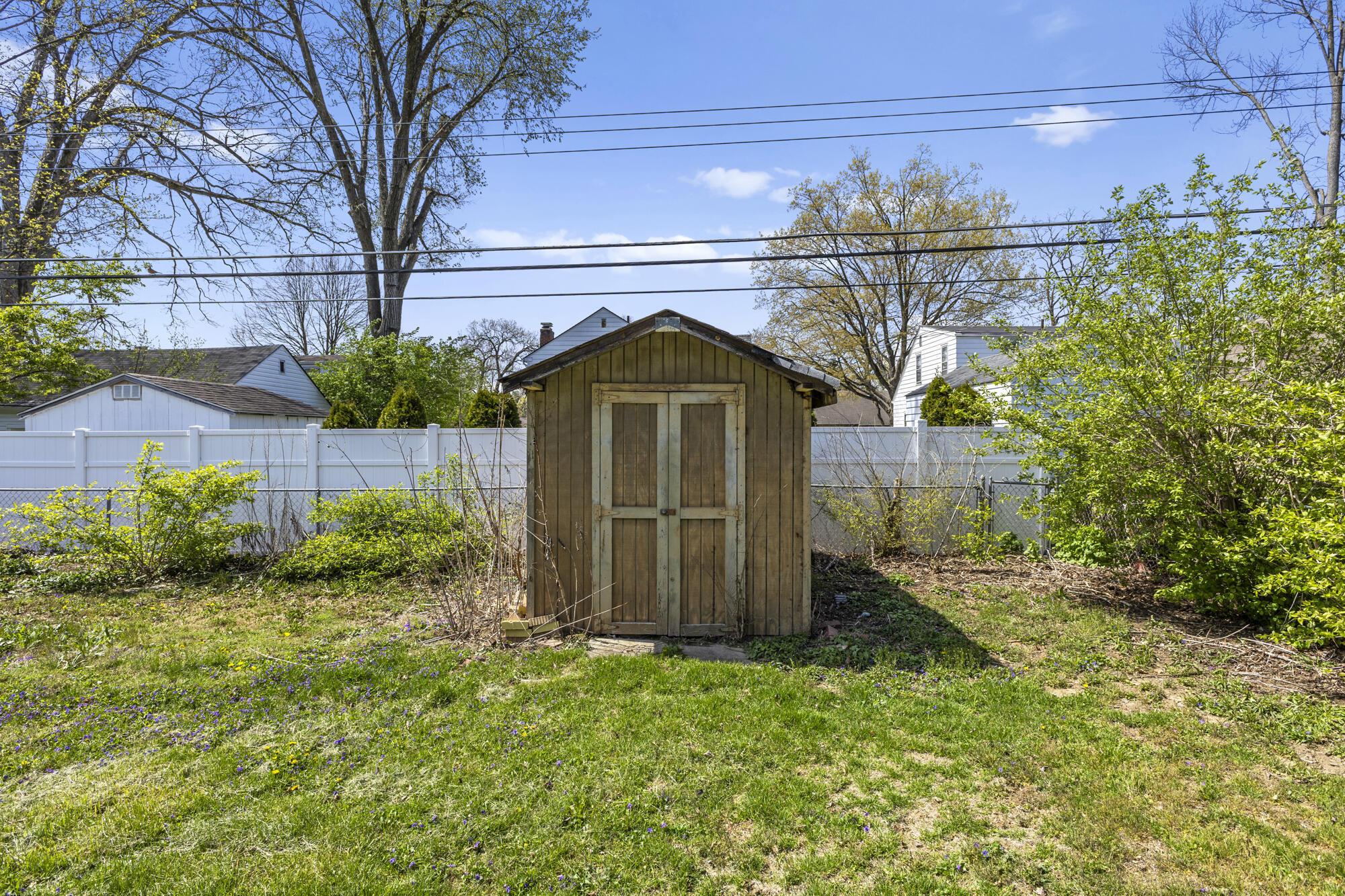 109 South Broadleigh Road Columbus, OH 43209 - Photo 39 of 39 40_cs9a5689