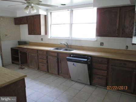 5844 Race Road Elkridge, MD 21075 - Photo 5 of 10 Kitchen