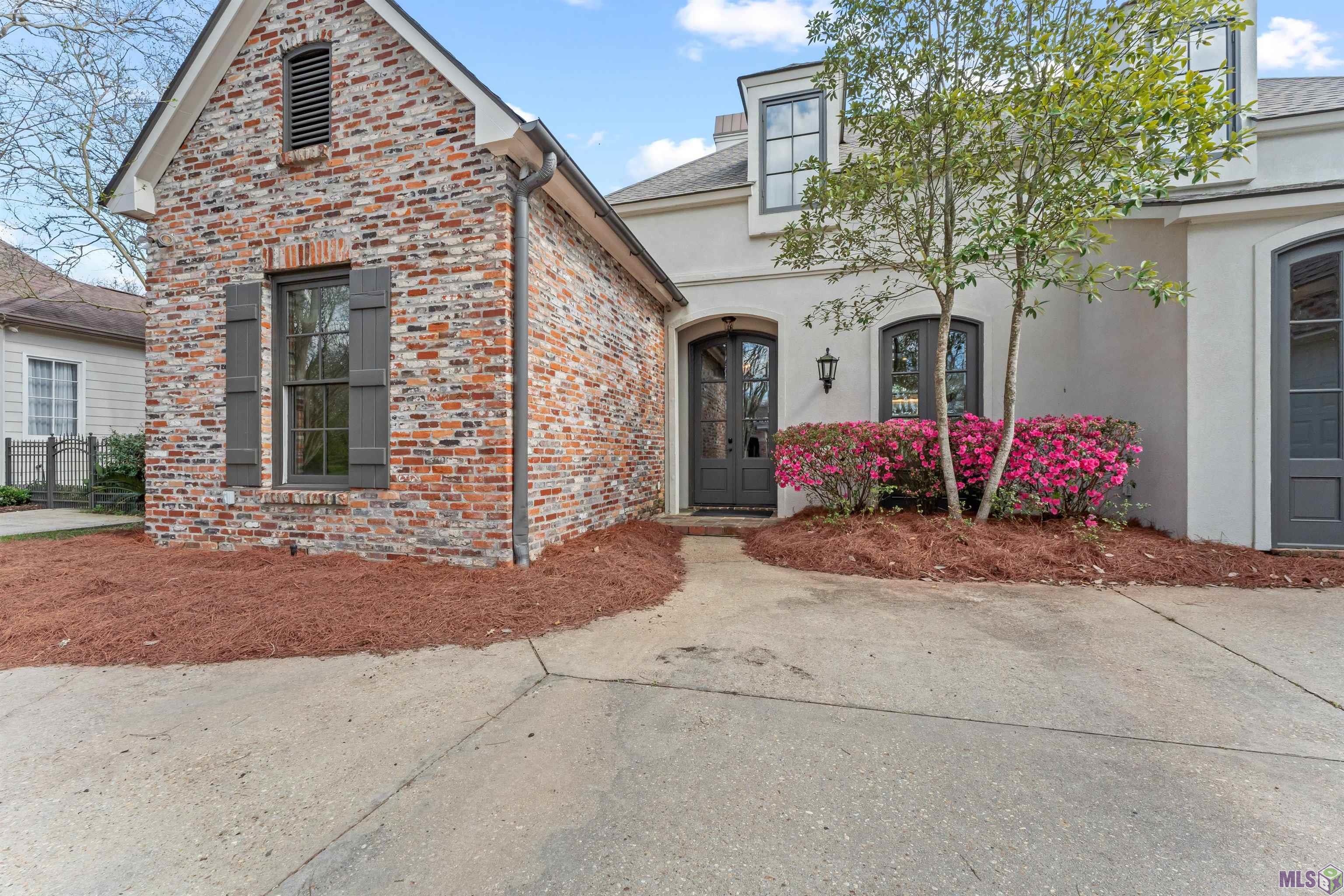 1424 St Alban's Drive Baton Rouge, LA 70810 - Photo 2 of 57