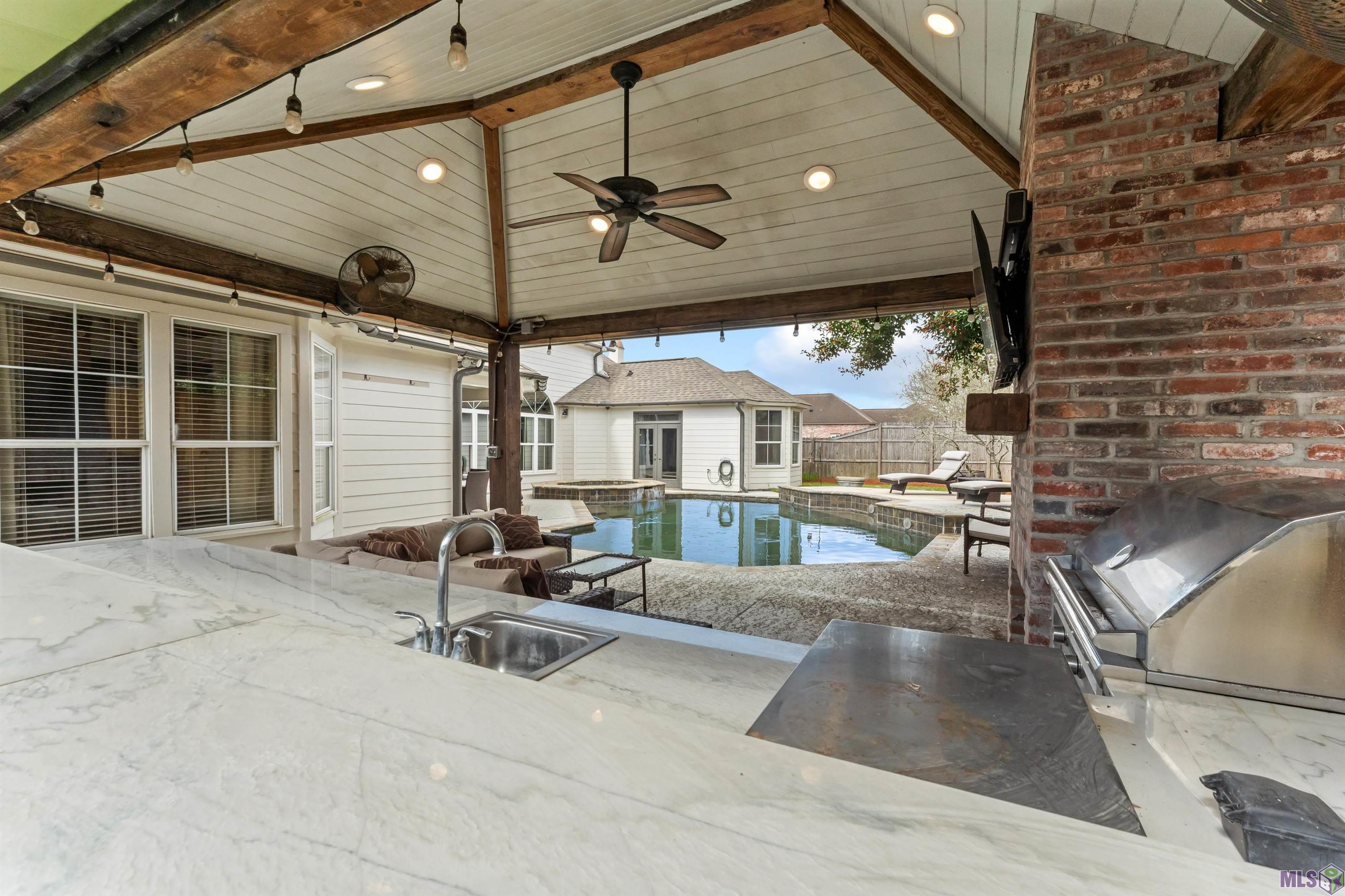 1424 St Alban's Drive Baton Rouge, LA 70810 - Photo 37 of 57