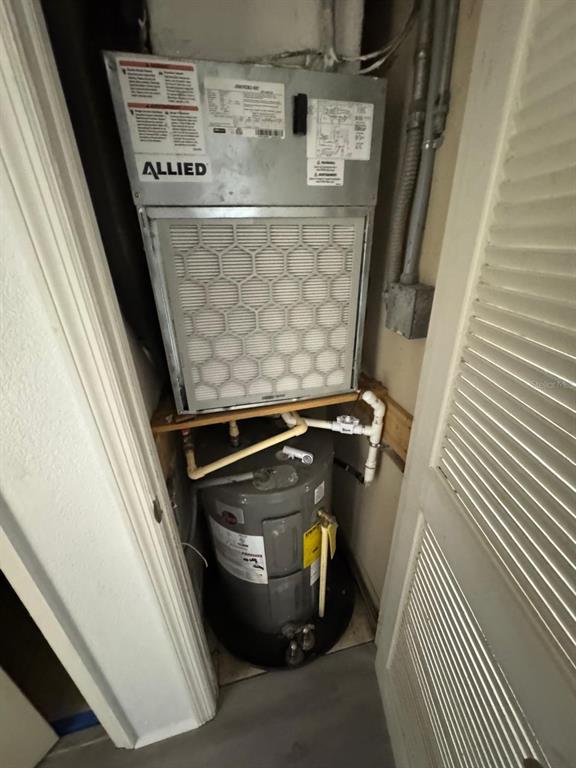 507 Northwest 39th Road, Unit 220 Gainesville, FL 32607 - Photo 19 of 21 a close view of cabinet