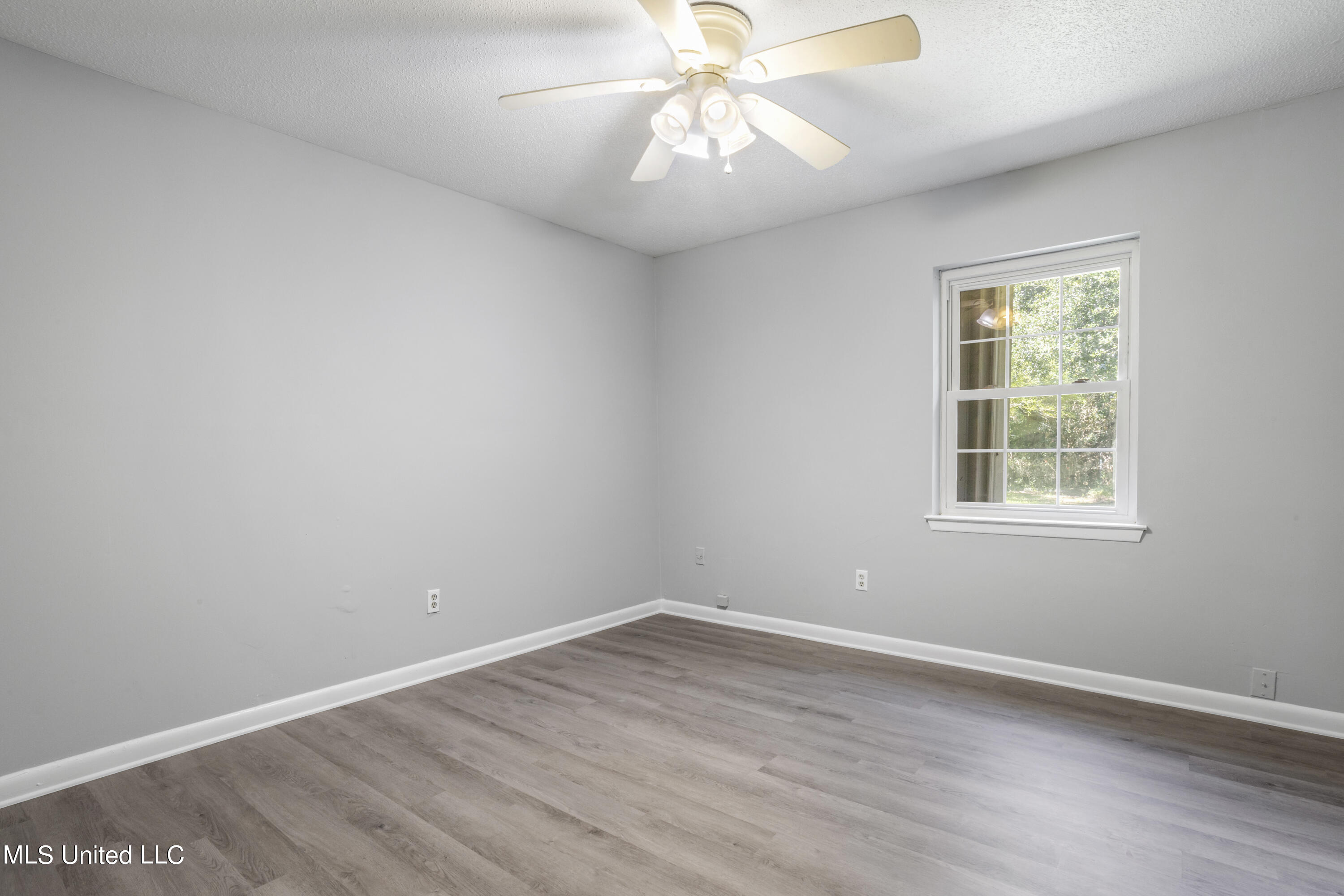 3223 Nottingham Road Ocean Springs, MS 39564 - Photo 23 of 24 023
