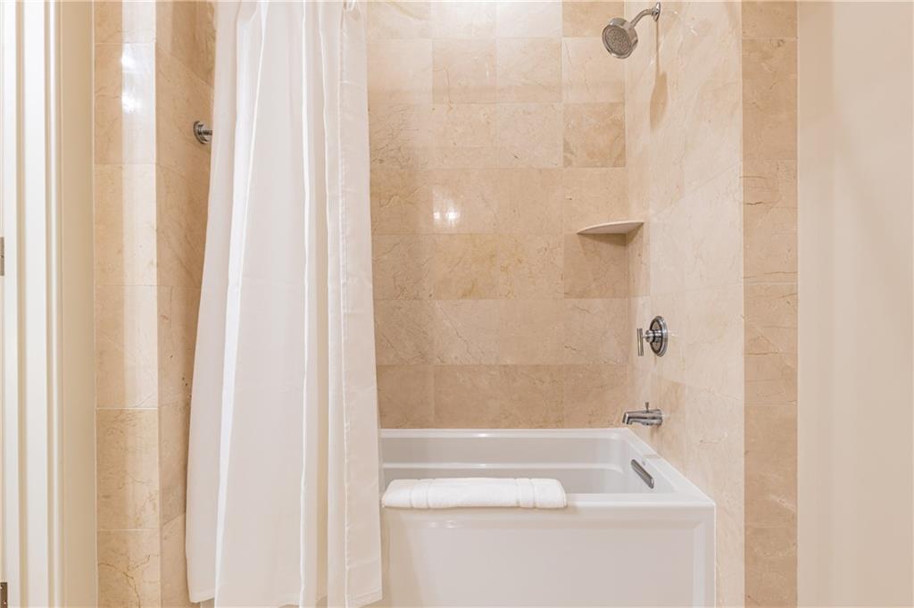 220 Decatur Street, Unit 202 New Orleans, LA 70130 - Photo 19 of 29