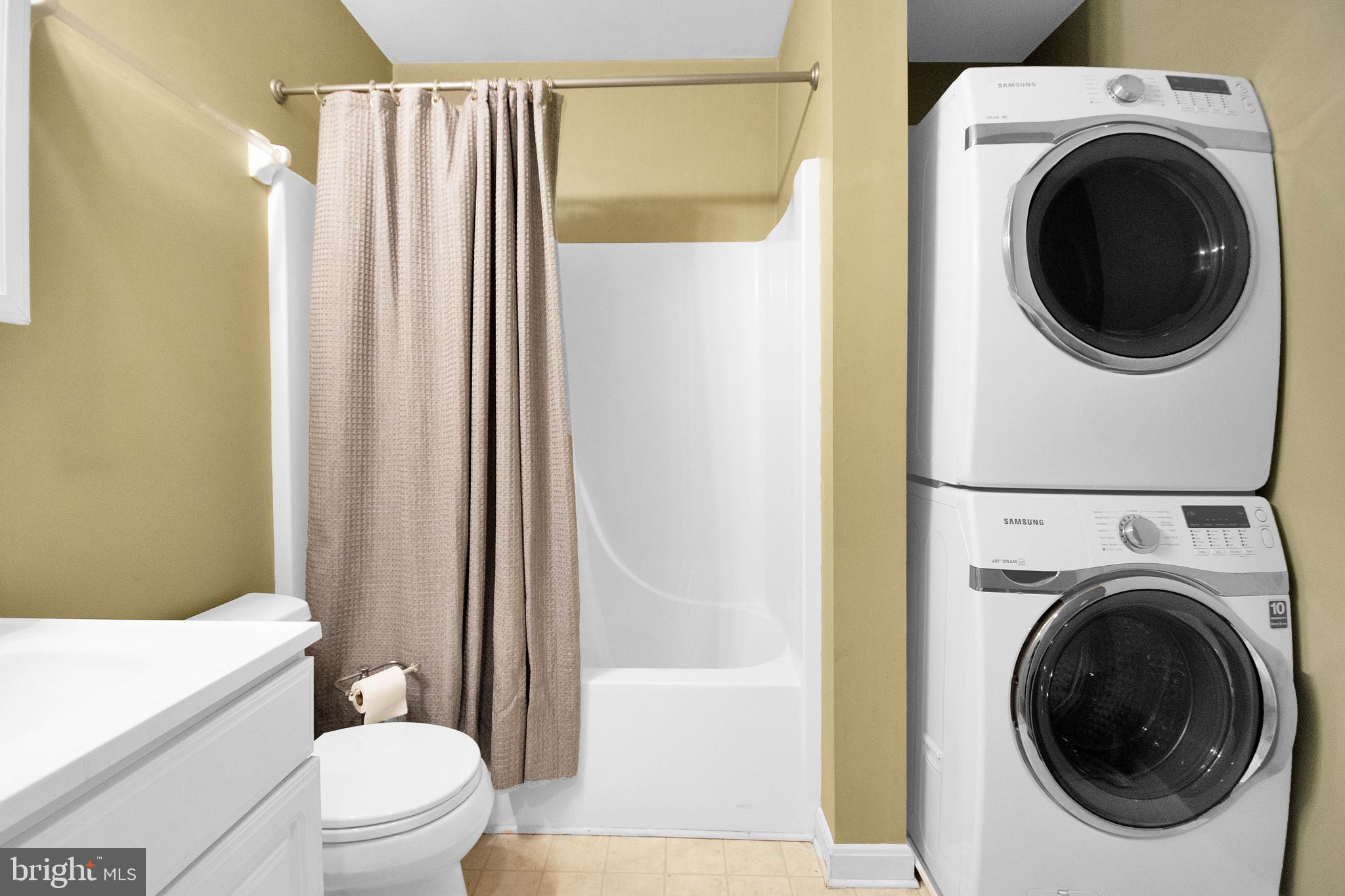 192 Clay Street Annapolis, MD 21401 - Photo 14 of 23 a bathroom with a sink a toilet and a shower