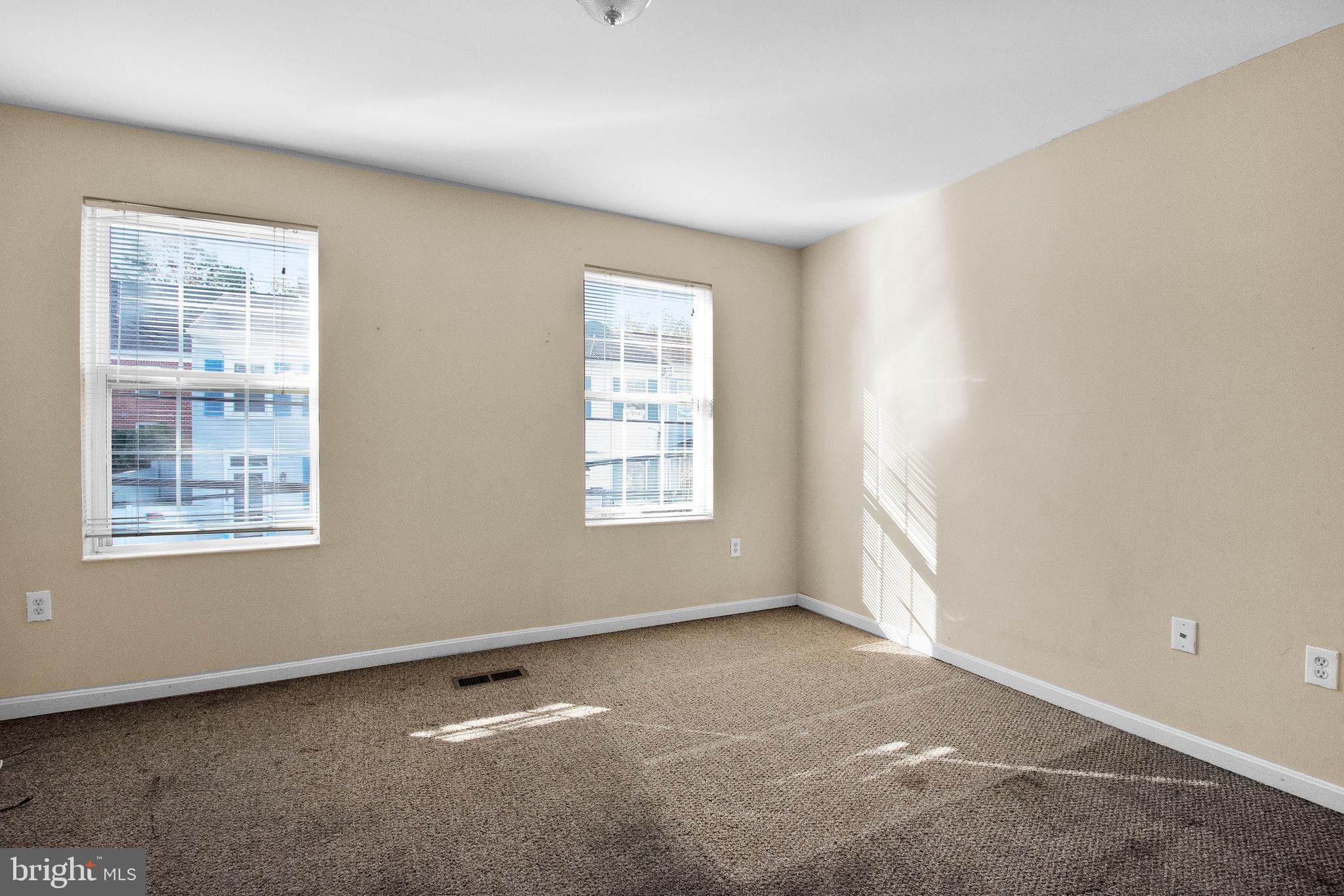 192 Clay Street Annapolis, MD 21401 - Photo 15 of 23 an empty room with windows
