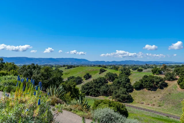 $3,149,000 | 3550 Live Oak Road, Santa Ynez, CA 93460