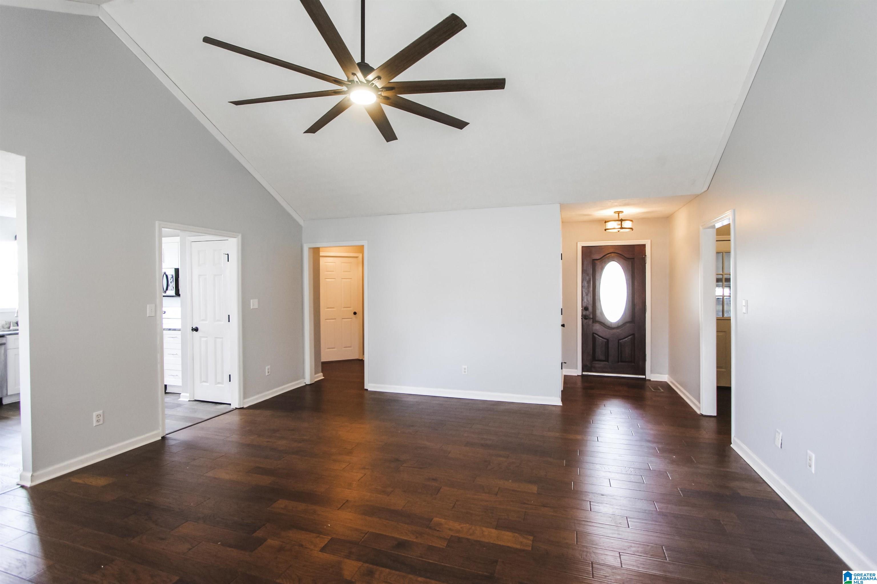 3790 Christopher Avenue Gadsden, AL 35907 - Photo 4 of 57