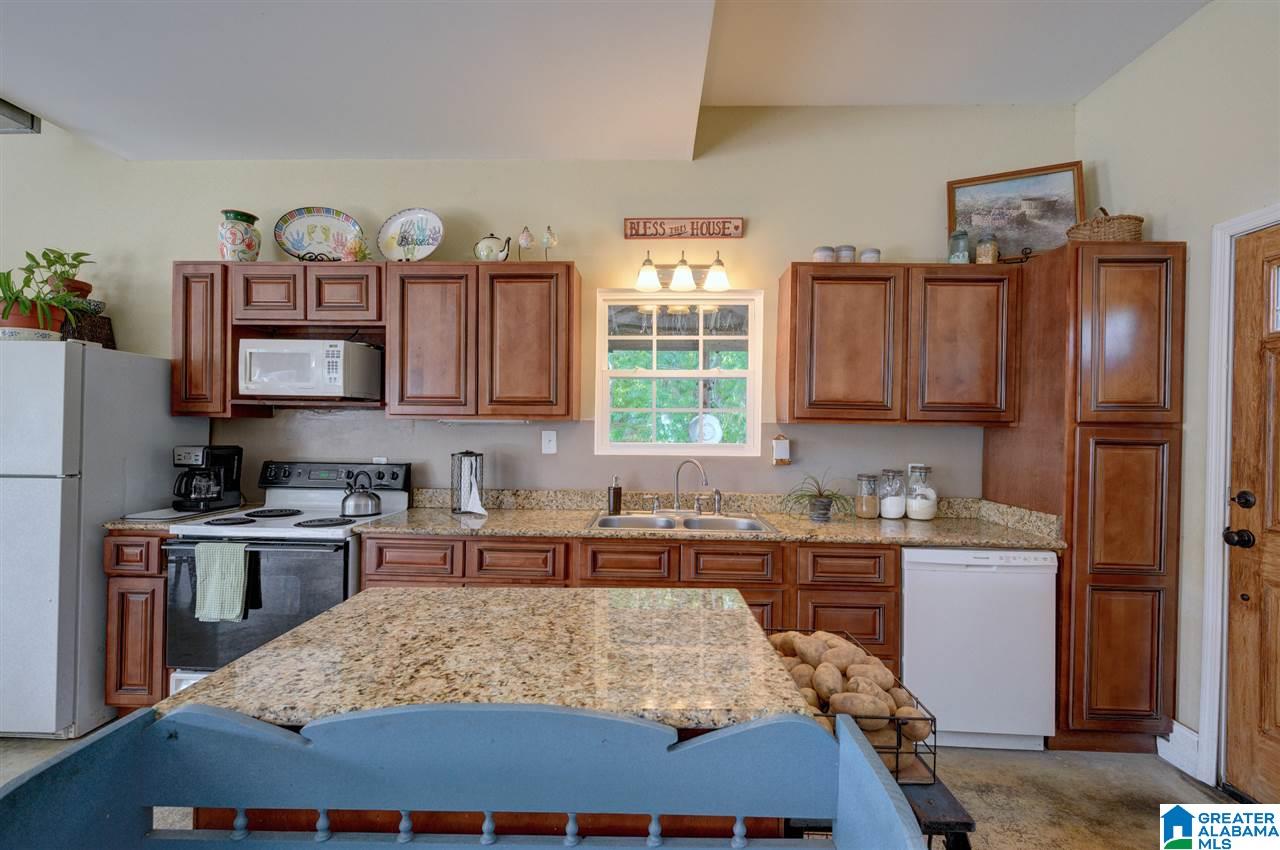 8480 Rocky Br Road Gardendale, AL 35071 - Photo 4 of 25