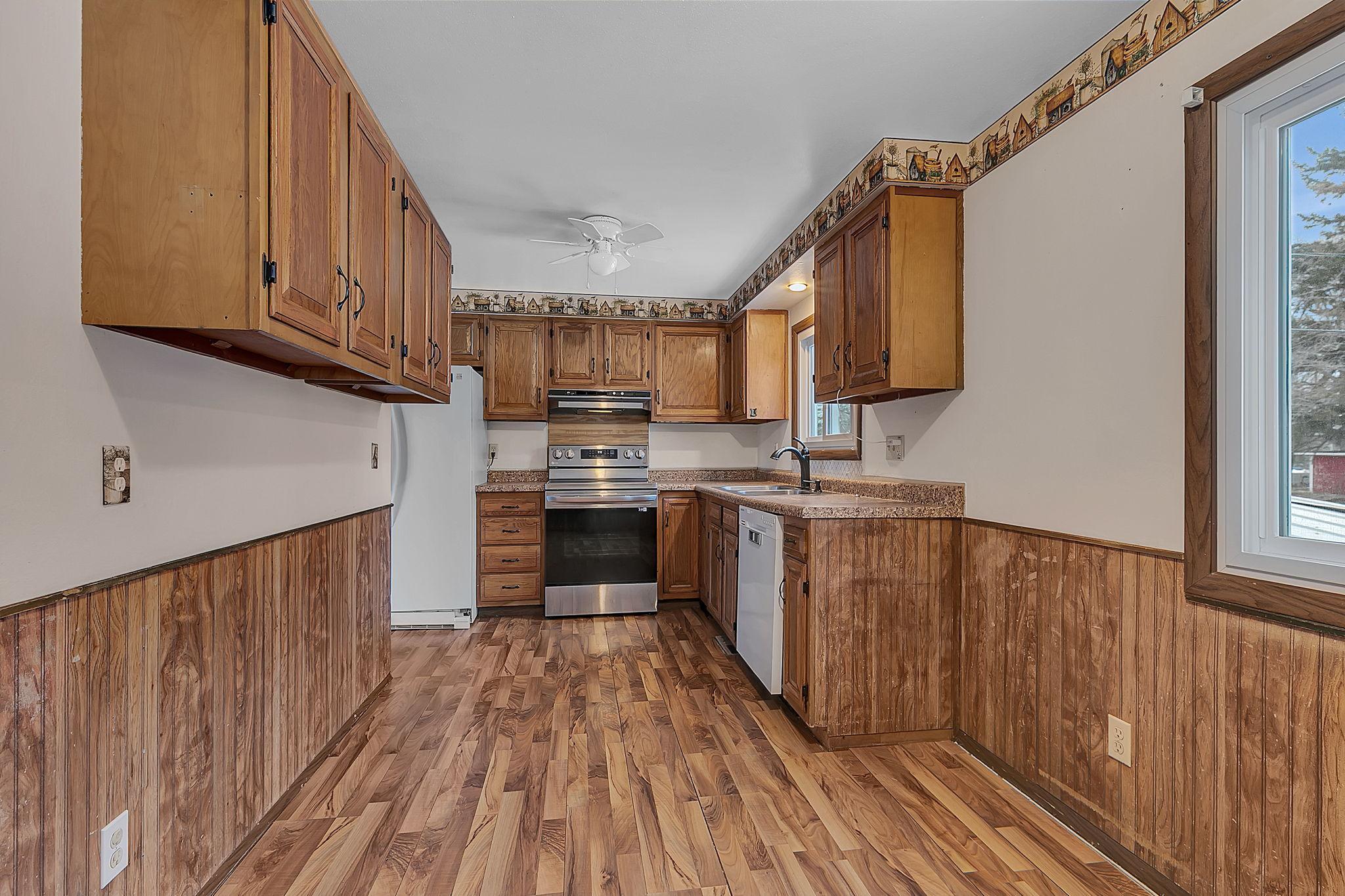 315 7th Street Northeast Long Prairie, MN 56347 - Photo 2 of 17